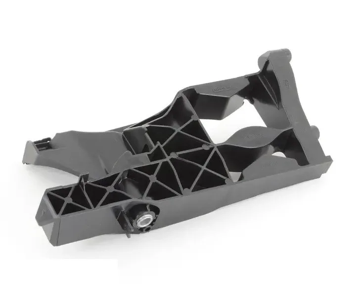 AUDİ – FAR BRAKETİ SAĞ A6 2013-