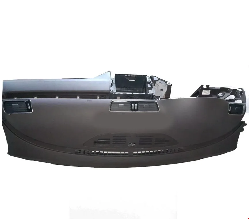 VOLKSWAGEN – ÖN TORPİDO GÖĞÜS SİYAH PASSAT 2011-