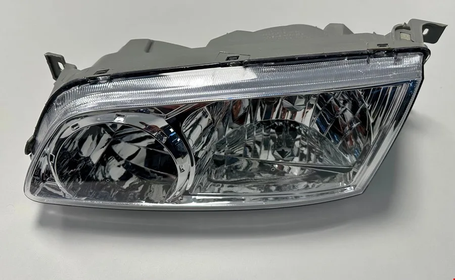 HYUNDAİ – ÖN FAR MANUEL SOL STAREX 2005-