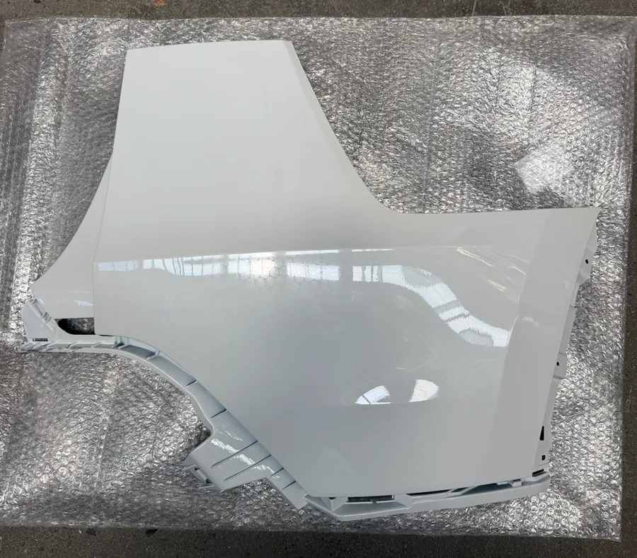 TESLA – ARKA TAMPON “SAĞ” (BEYAZBOYALI) YENİ MODEL Y 2025-