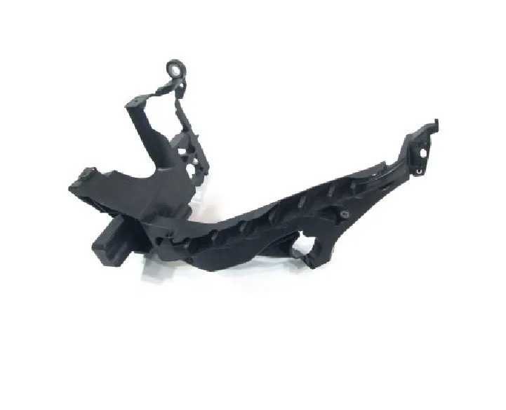 AUDİ – FAR BRAKETİ SOL A4 2013-
